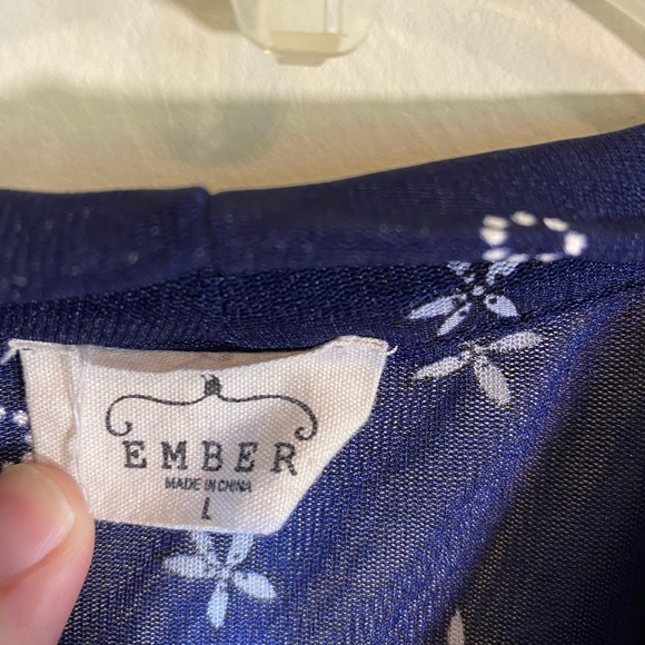 Ember Boho Top Sleeveless Blue White Size Large - Picture 4 of 6